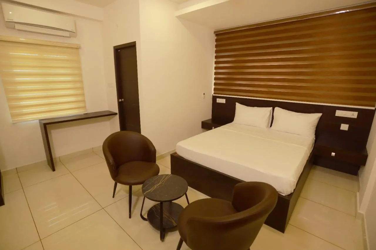 Arctic Business Hotel Kochi 3*,