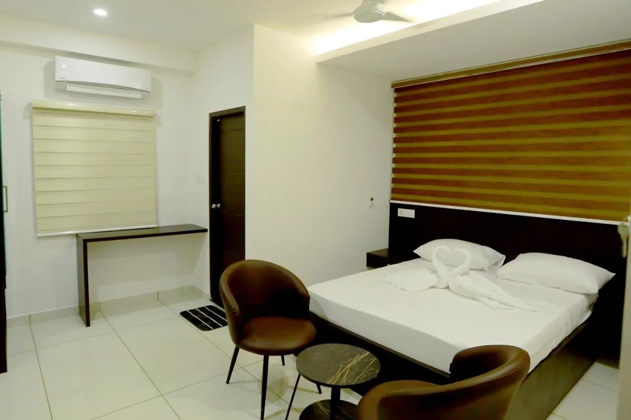 Arctic Business Hotel Kochi 3*,